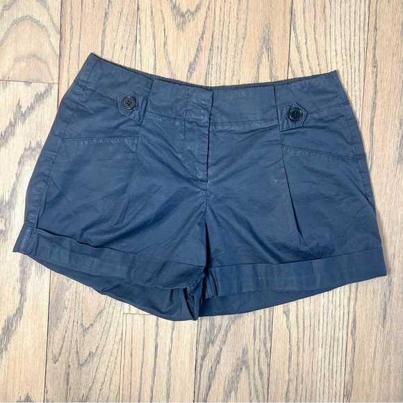 Thoery Women’s Black Cuffed Pleated Shorty Shorts Size 00 - Picture 1 of 12